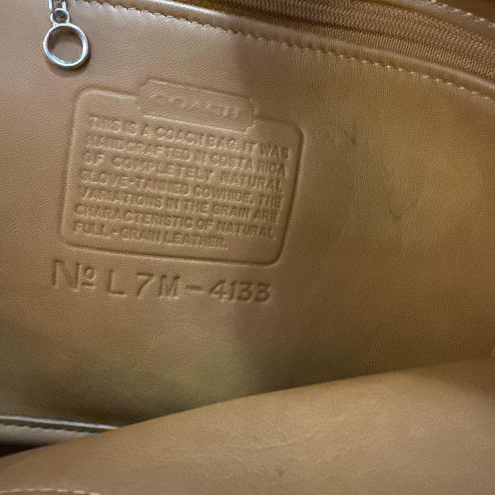 Coach Vintage 1997 Costa Rican leather waverly handbag. - Picture 11 of 11